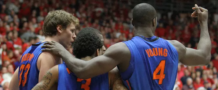 Gators Use Three-Point Barrage in Lopsided Win at Auburn