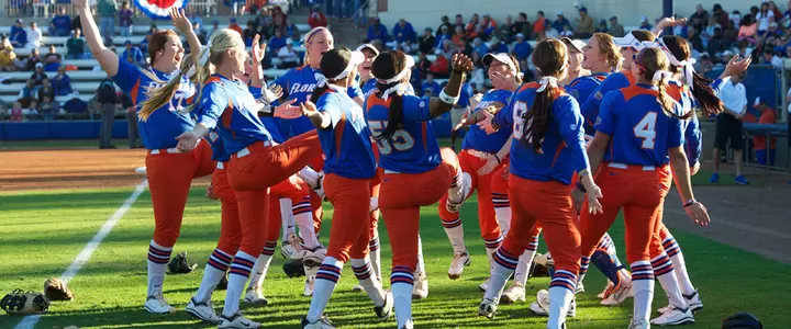 No. 5 Softball Tops Loyola Marymount 8-2, Blanks Oklahoma State 2-0 to Open Mary Nutter Collegiate Classic