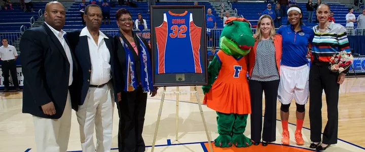 Senior Jennifer George Posts Double-Double in Final Home Game and Win vs. Arkansas