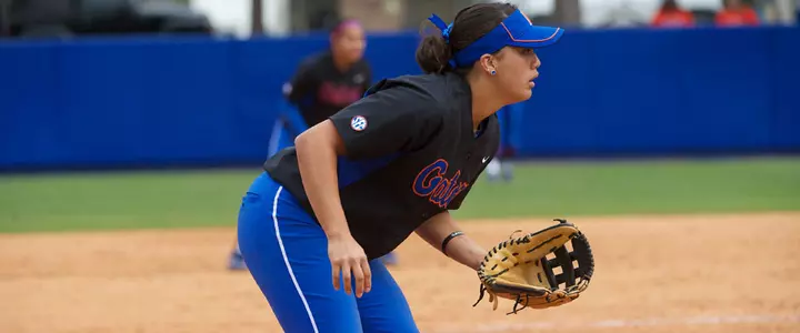 No. 3 Florida Softball Walks its Way to 6-5, Eight-Inning Victory Over No. 6 Tennessee in Series Opener