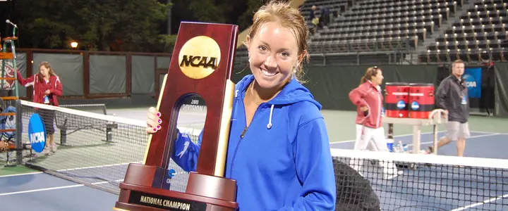 VIDEO: GatorVision Interviews Senior Women's Tennis Standout Lauren Embree