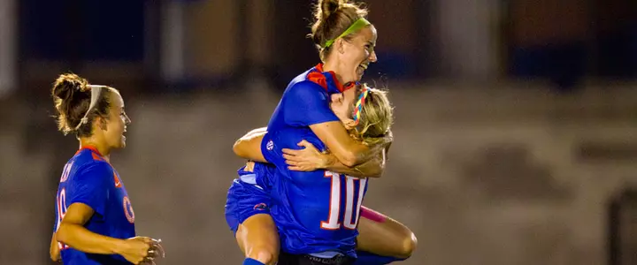 Hat-Trick from freshman Savannah Jordan gives No. 9 Gator Soccer a 3-1 win over Oregon State