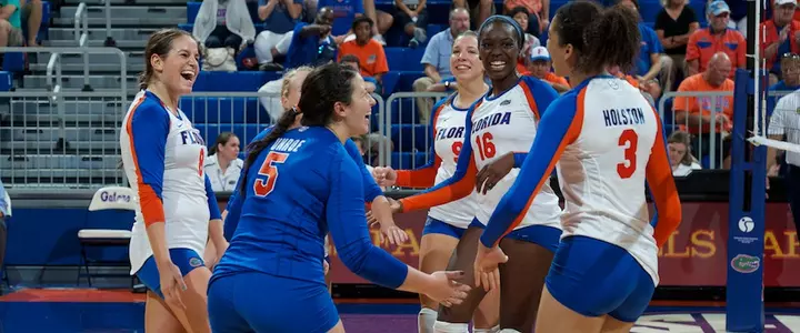 No. 9 Gators Go Unbeaten to Open 2013 Season