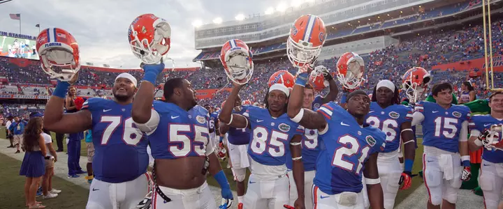 Florida Football Slips One Spot (No. 20/19) in Latest Polls