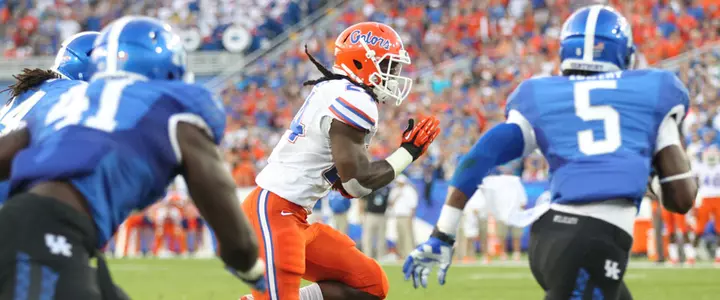 Jones, Murphy Lead Gators to 24-7 Victory Over Kentucky