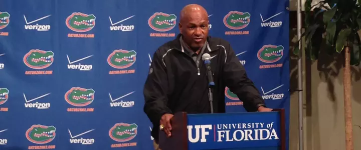 Florida T&F Head Coach Mike Holloway Previews 2014 Indoor Season With Media Monday
