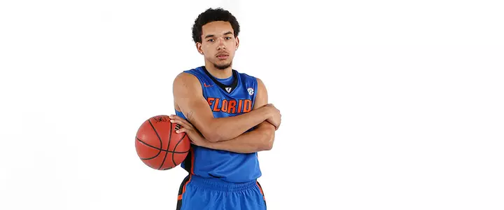 Fresh Faces: Robinson, Chiozza On First-Day Fast Track