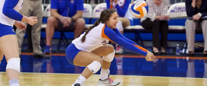 No. 8 Gator Volleyball Downs the Bulldogs, Extends Win Streak to 11 Matches