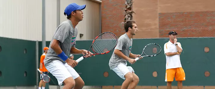 Gators Thrive on Clay Courts on Day One in Orlando