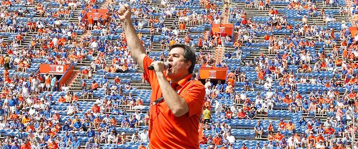 Passing Of The Mic: Longtime Mr. Orange and Blue RJ to Hand Off to Hip Hop Duke