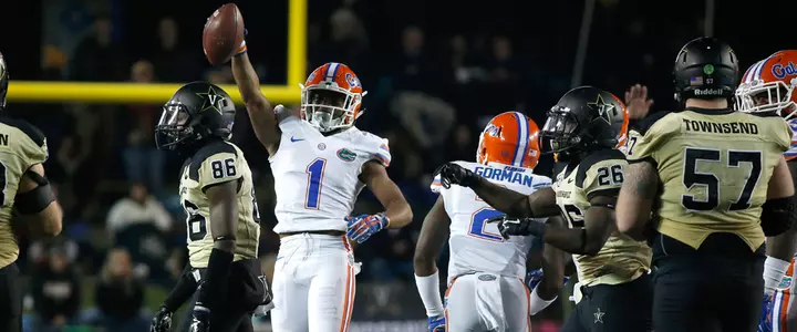 Gators Follow New Leader Harris in 34-10 Win at Vandy