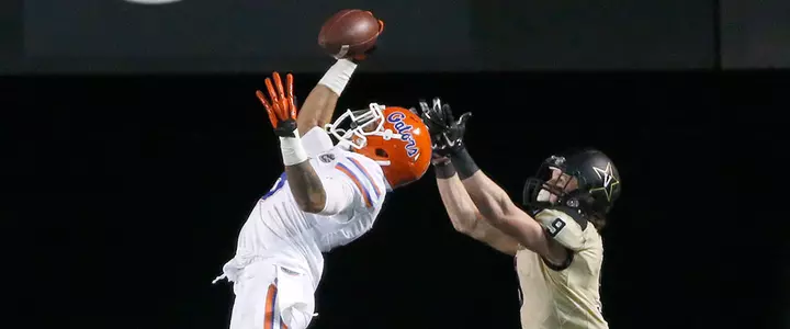 Harris and Tabor Named to Freshman All-SEC Team