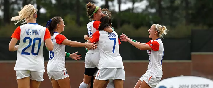 Four Gator Soccer Players Named to NSCAA All-South Region Teams