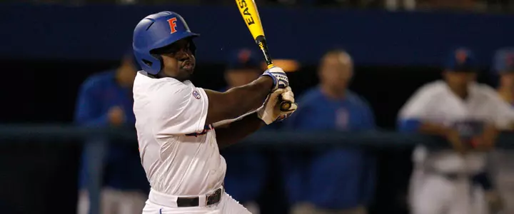 Three-Run Fifth Propels No. 4 South Carolina to Series-Opening Win Over Gators