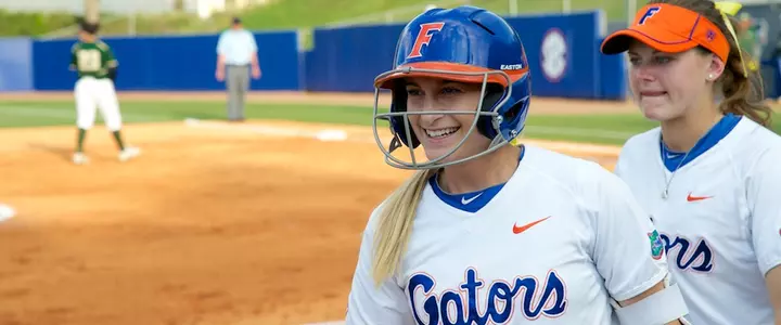Win Streak Reaches 10 as Florida Defeats In-State Rival USF, 17-1