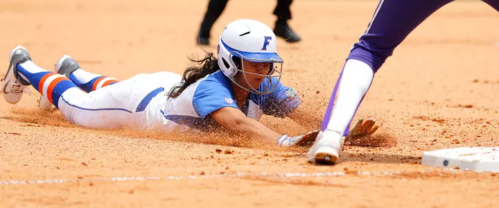 Gators Put It All Together in Game 1 Rout of Huskies