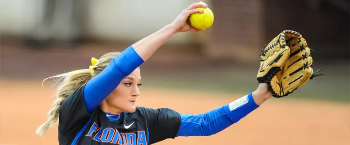 Gators Take Series Opener at Arkansas, 8-3