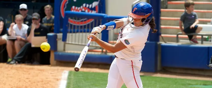 Florida Completes Sweep of Arkansas with 5-1 Victory