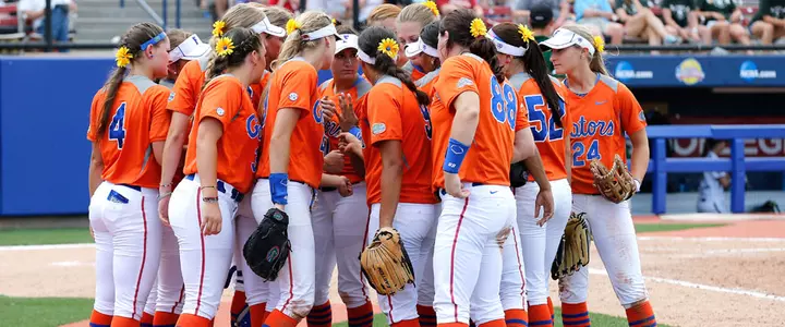 Gator Softball Places 12 on SEC Academic Honor Rolls