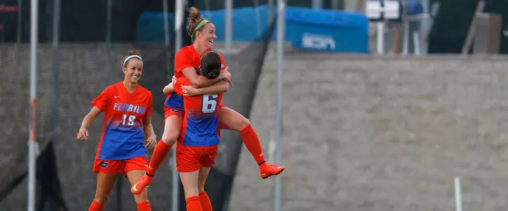 No. 8 Florida Soccer Finishes Exhibition Action with 2-0 Win over Baylor