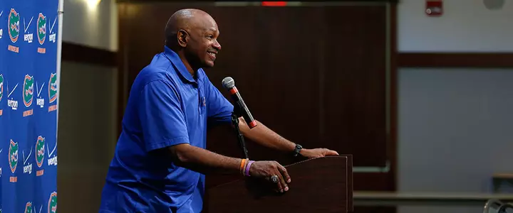 Head Coach Mike Holloway Recaps the UAB Invitational With Media Monday, Previews Next Two Weeks