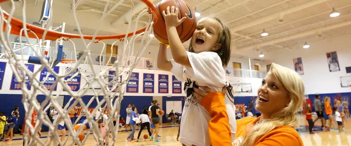 Meet-and-Greet the Gators at the Tip-Off Party October 24