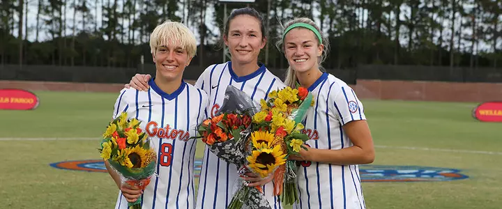 No. 8 Florida Soccer Wins 4-0 over Arkansas Sunday