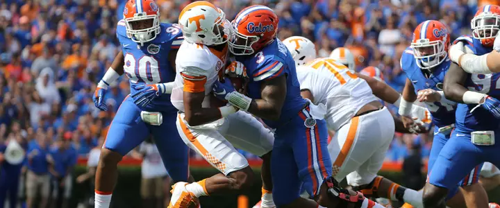 Morrison Named Semifinalist for the 2015 Butkus Award