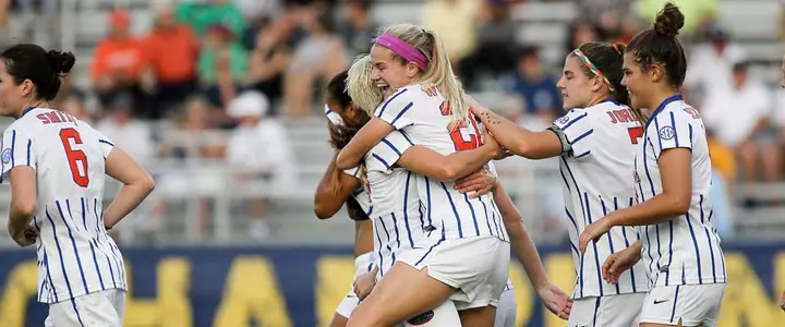 No. 5 Florida soccer advances to SEC Tournament final with 2-0 win over No. 19 Auburn