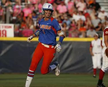 Aubree Munro Hitting