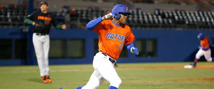 No. 5 Florida Edges No. 8 Miami, 4-3, on Walk-Off Single by Buddy Reed