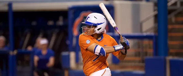 Gators Defeat Wildcats, 2-0, to Complete Series Sweep