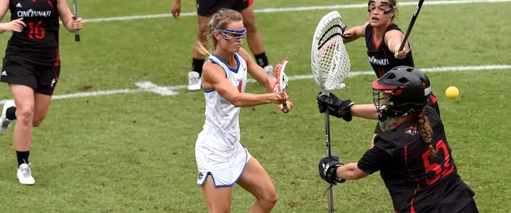 Program-Record 16 Gators Score in No. 8 Gators Win Over Cincinnati