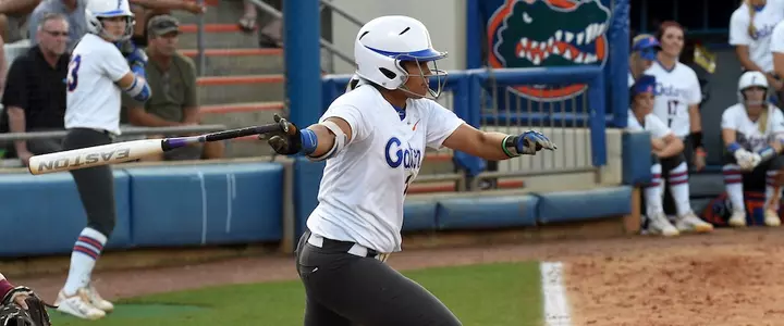 Top-Ranked Gators Overcome No. 25 Aggies, 7-3, in Series Opener