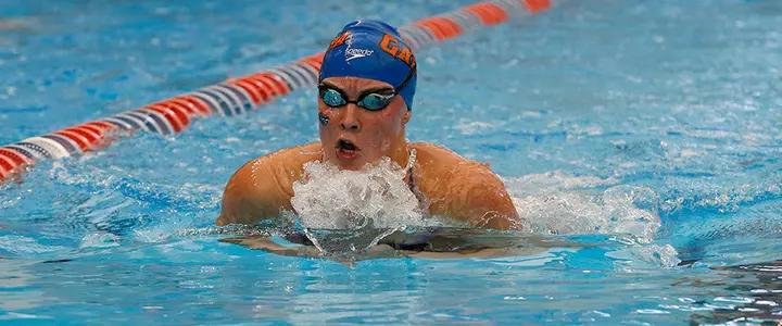 Wallace, Gators Thrive at National and World Championships