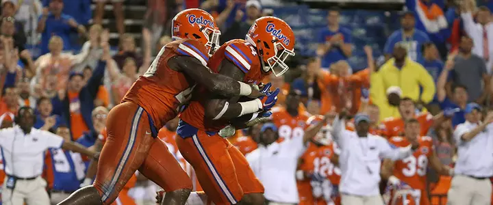 Gators Notebook: Davis Racks up Tackles, Taylor Fallout, Injury Report, More Tidbits