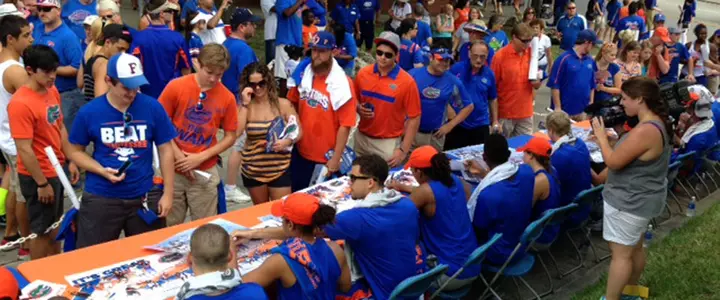 Florida Basketball Teams to Sign Autographs at Fan Fest on Saturday