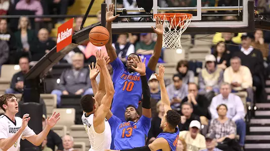 Kevarrius Hayes draws charge