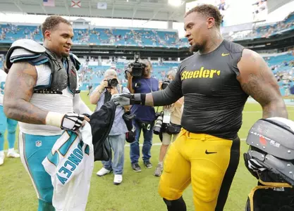 Mike and Maurkice Pouncey