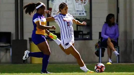 Melanie Monteagudo - at LSU 9-30-16 - Soccer 2016