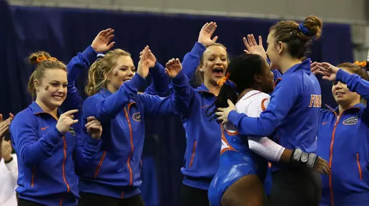 Gators celebrate Alicia Boren's floor routine versus Alabama 1-29-16
