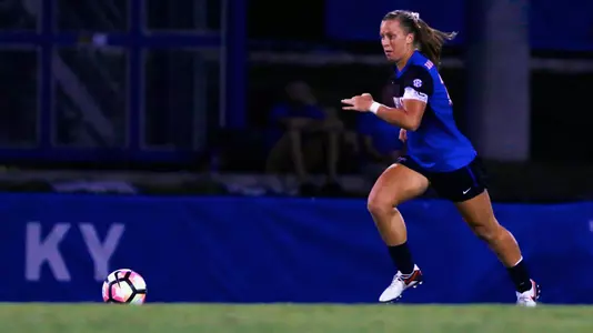 Meggie Dougherty Howard - 2016 soccer