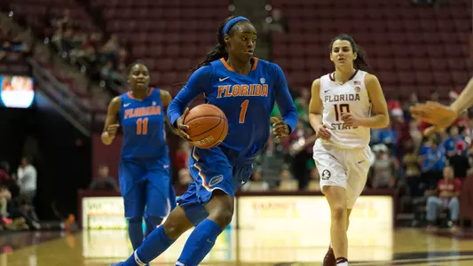 Ronni Williams dribbling
