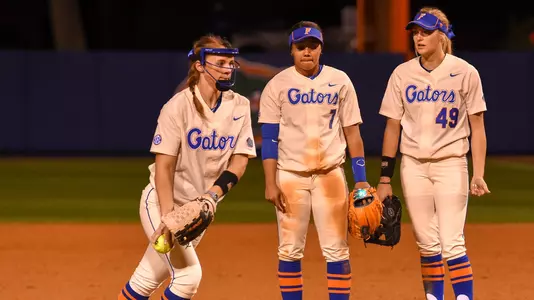 Kelly Barnhill Pitching