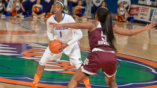 Ronni Williams dribbling