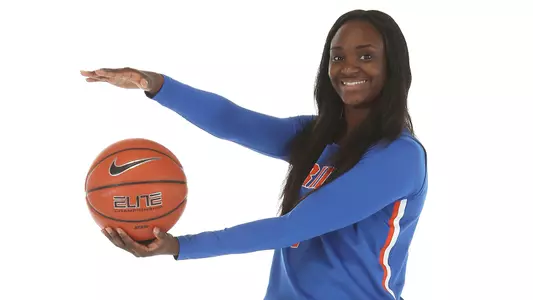 Ronni Williams chomp posed