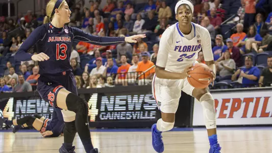 Tyshara Fleming dribbling