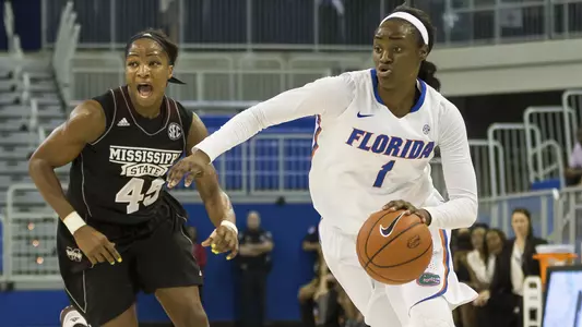 Ronni Williams dribbling