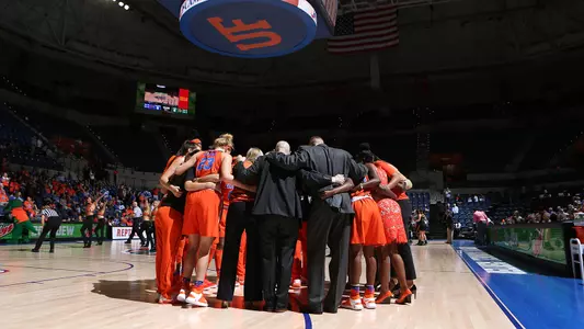 Huddle pregame