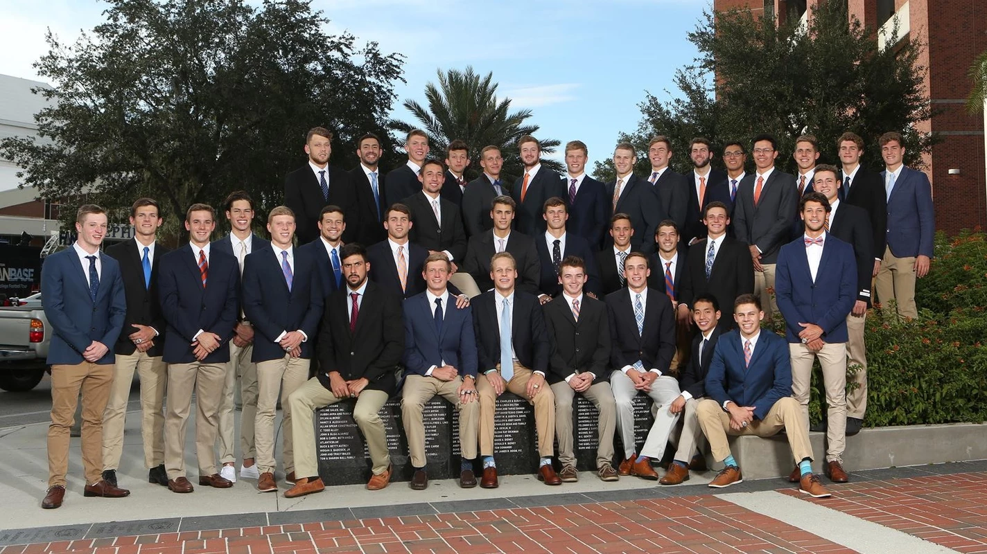 Men's Swim Team Photo